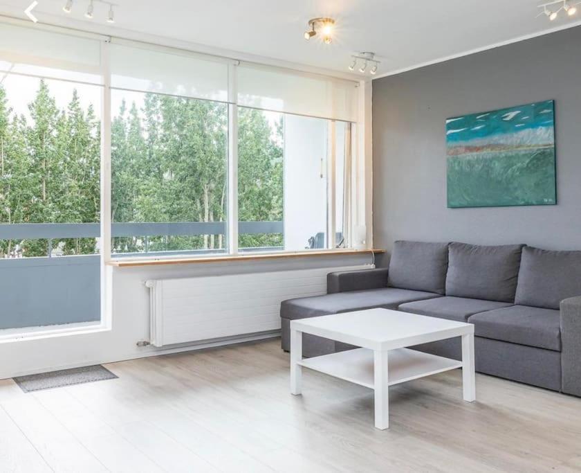 Cozy Apartment In Акурейри Экстерьер фото